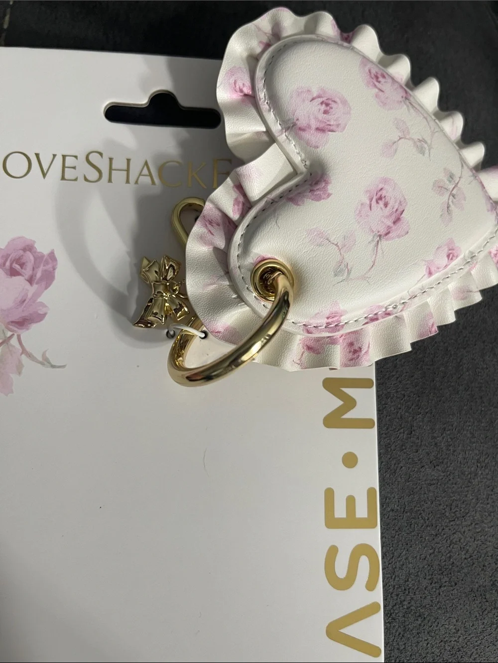 TargetXLoveShackFancyFloral Heart Keychain Charm/Air Tag device